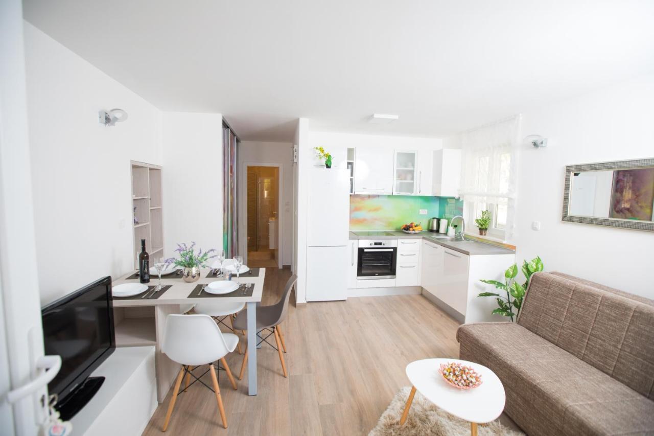 Apartman Roza Подстрана Экстерьер фото